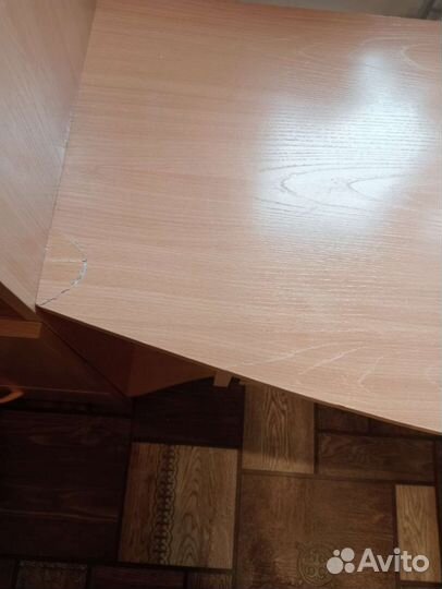 Письменный стол