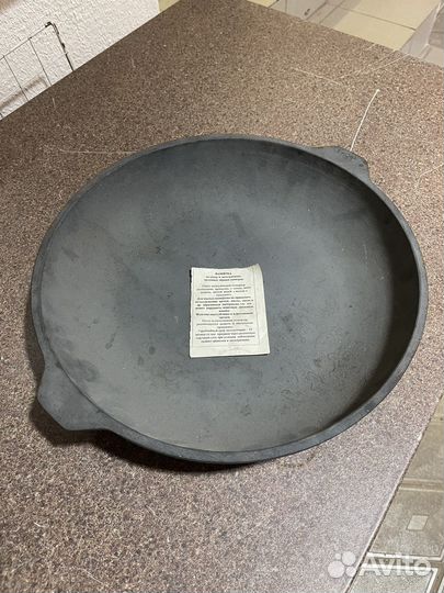 Чугунная сковорода