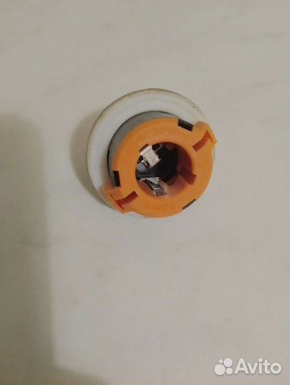 Патрон поворотника в фаре renault