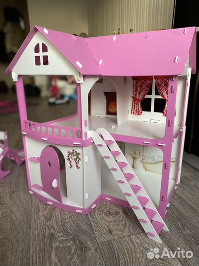 Домик кукольный