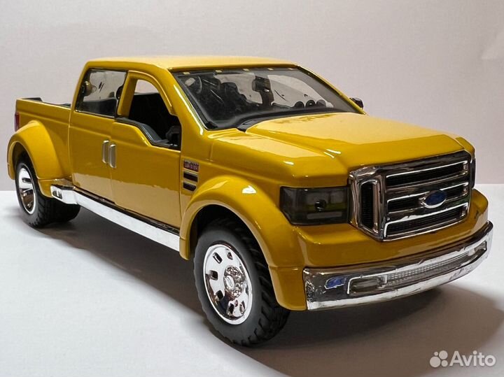 Ford F - 350 1:31