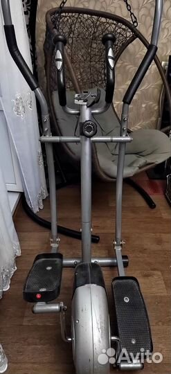 Эллиптический тренажер