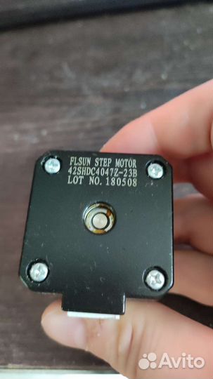 Шаговый двигатель nema 17