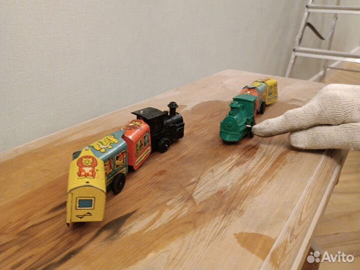 Паровоз игрушечный заводной СССР