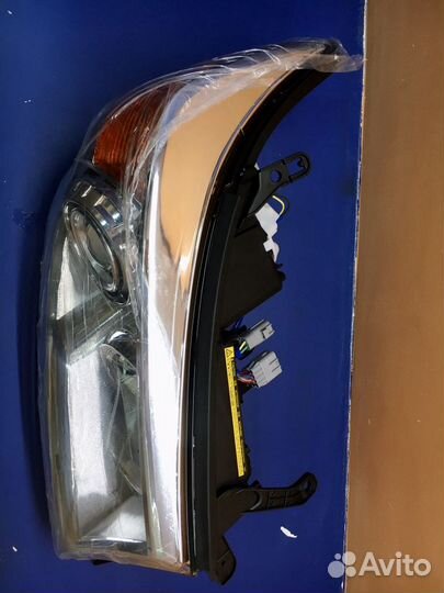 Фары передние Тойота Ланд Крузер 200 2012 г