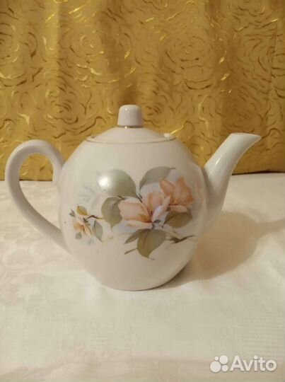 Заварочные чайники, кофейный сервиз