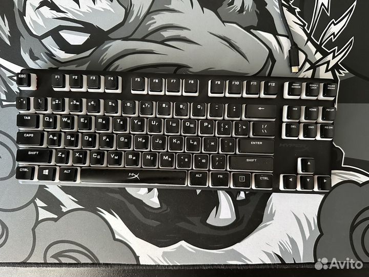 Игровая механическая клавиатура HyperX