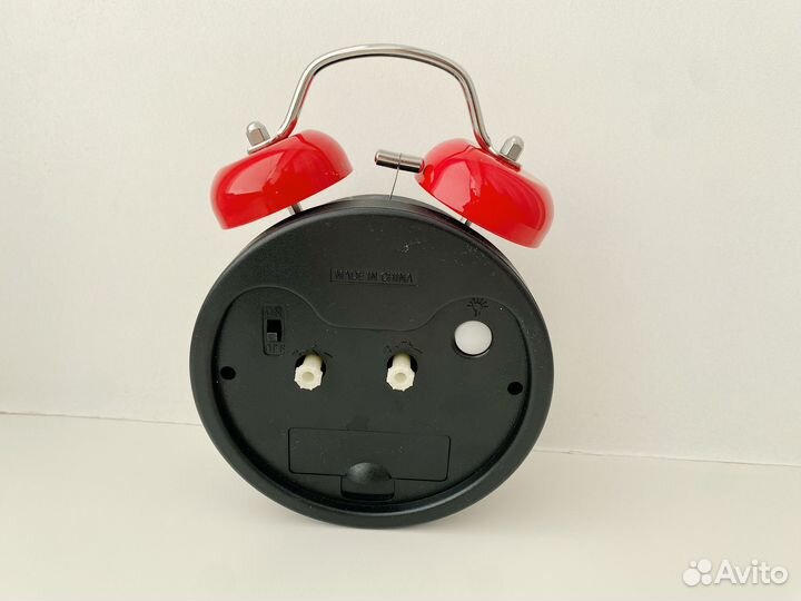 Часы с будильником