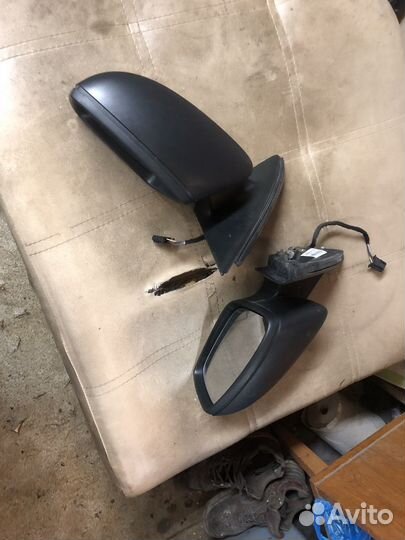 Зеркало боковое оригинальное шкода рапид