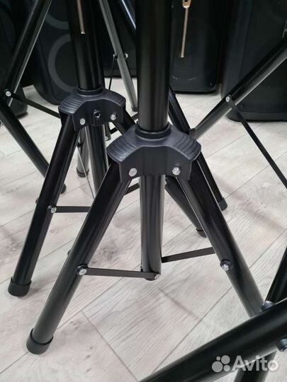 Стойка для акустических систем