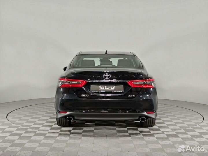 Toyota Camry 2.5 AT, 2023