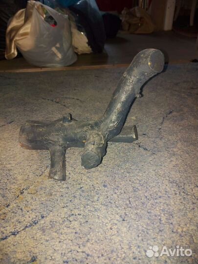 Динозаврик из дерева