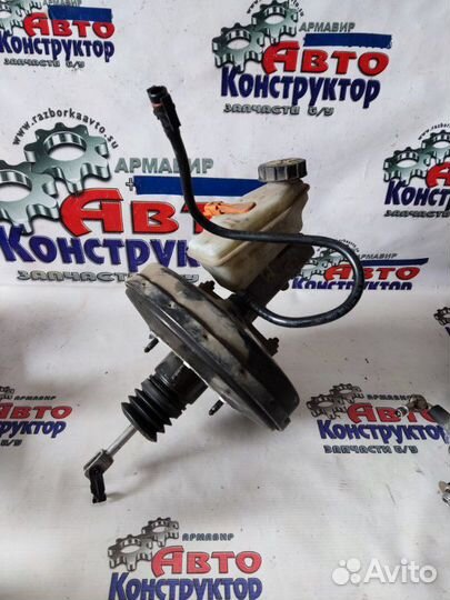 Вакуум с главным тормозным цилиндром Nissan Almera