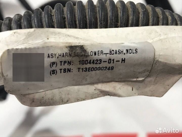 Электропроводка приборной панели кузова Tesla