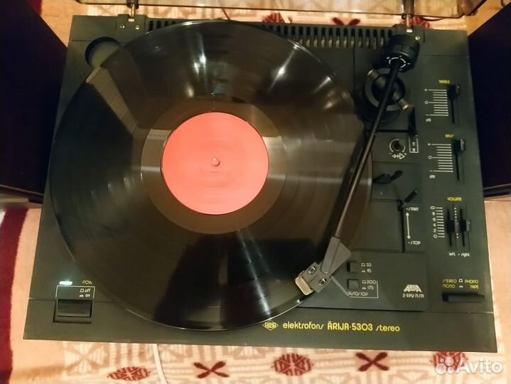 Проигрыватель винила elektrofons arija 5303