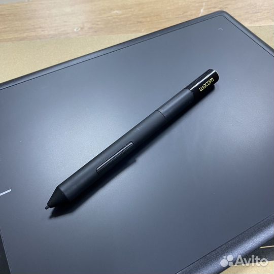 Планшет графический Wacom One M CTL-671