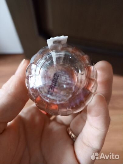 Парфюмированная вода женская