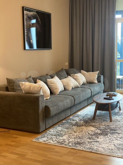 2-к. квартира, 100 м², 5/18 эт.