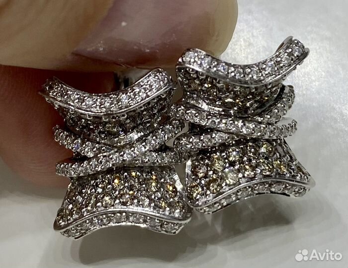 Золотые серьги с бриллиантами 585 пробы