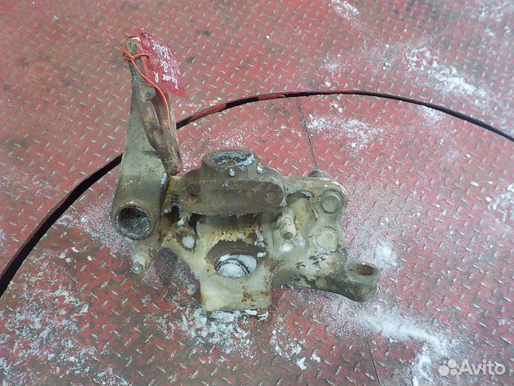 Кулак поворотный правый Scania