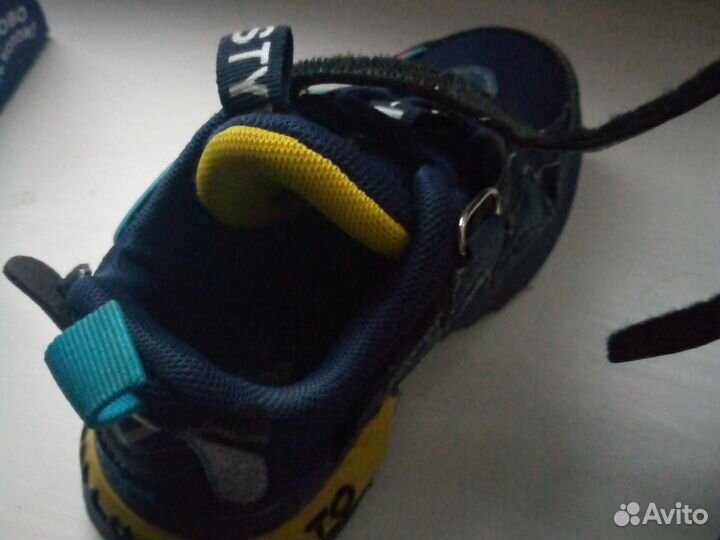 Кросовки 27размер