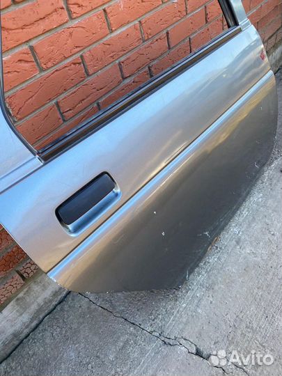Задняя правая дверь LADA Priora, 2110, 2112