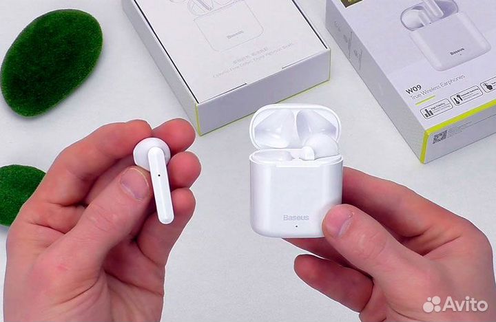 Наушники Ваsеus W09 беспроводные новые