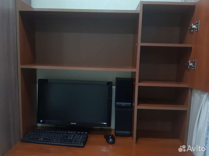 Школьный уголок