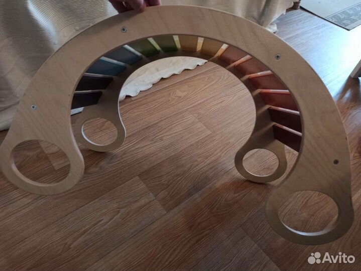 Детская игрушка качалка