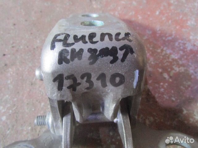 Петля двери задней правой верхняя Renault Fluence