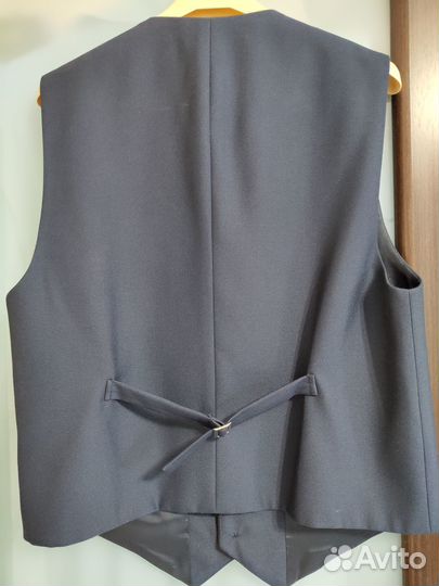 Жилетка для мальчика школьная