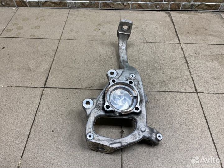 Цапфа/кулак поворотный передний правый Mercedes-Be