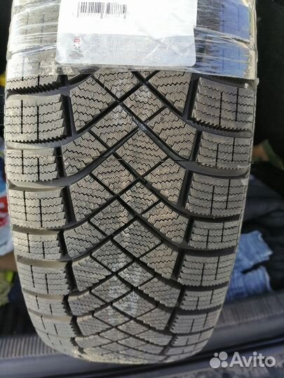 Pirelli Winter Ice Zero 195/65 R15