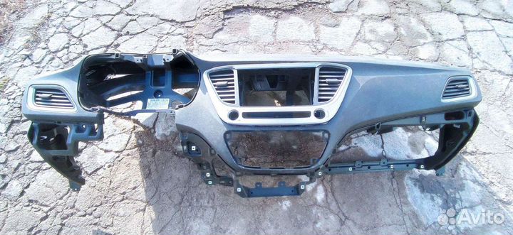 Приборная панель