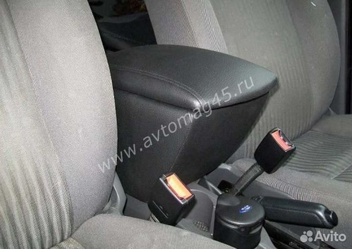 Подлокотник Ford C-Max 2003-2010г