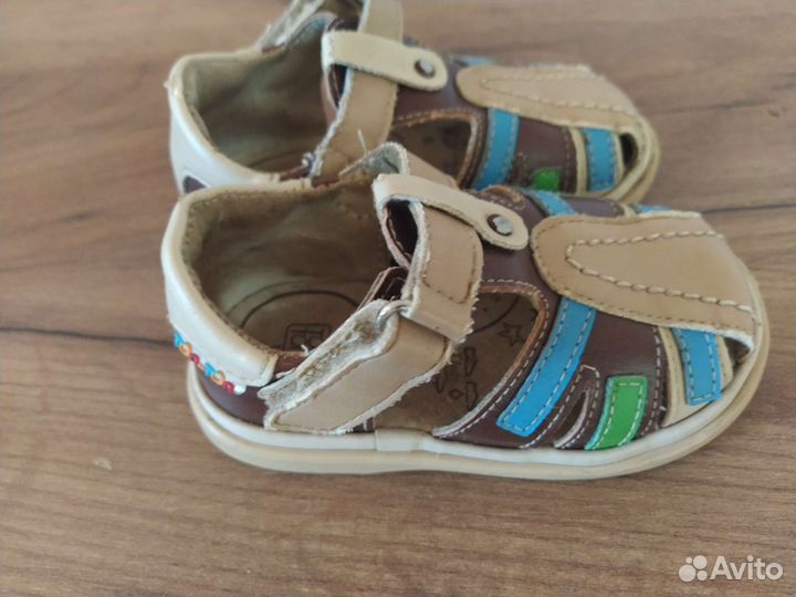 Сандали детские