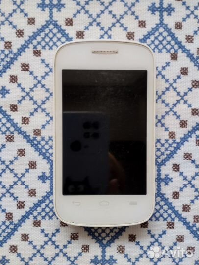 Мобильный телефон Alcatel