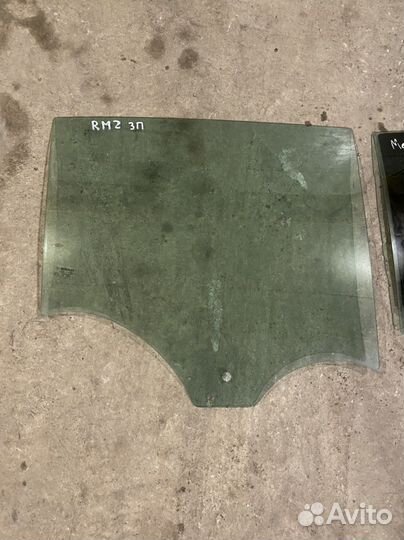 Стекло заднее правое Renault Megane 2