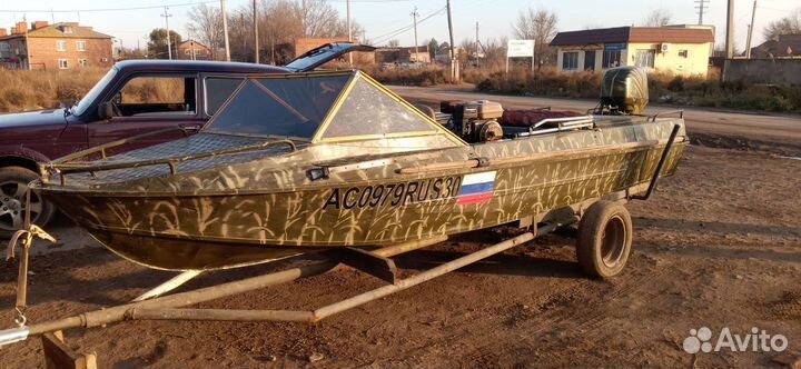Крым М удленненый с мотором