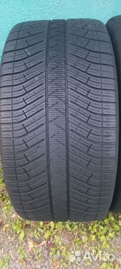 Michelin Pilot Alpin 5 SUV 275/45 R20 и 305/40 R20 112V