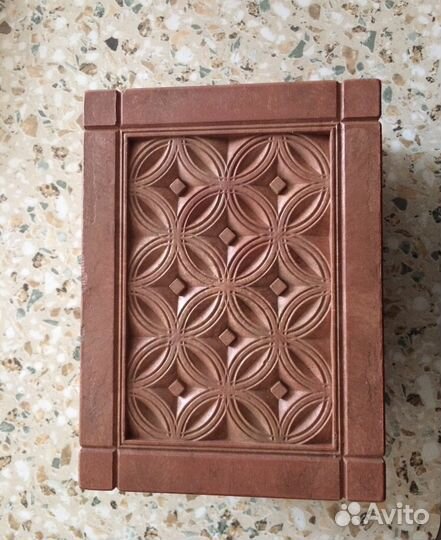 Шкатулка большая