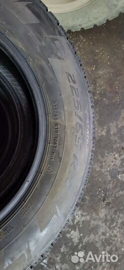 Pirelli Ice Zero 225/65 R17