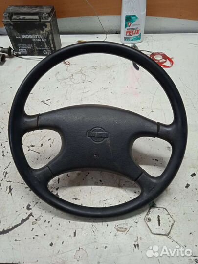 Руль Nissan Sunny Ниссан Санни в отличном
