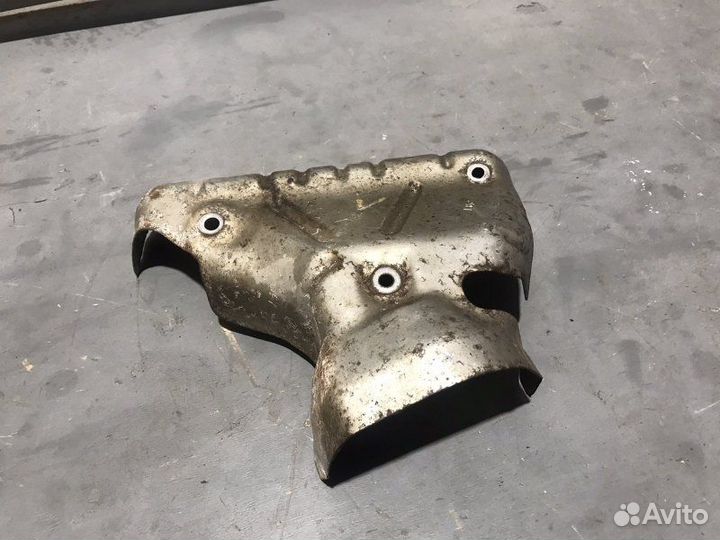 Тепловой экран Renault Sandero хетчбек 1.4 2013