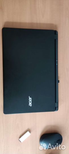 Acer aspire v5 573g