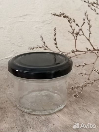 Стеклянная банка 70 мл с крышкой маленькая