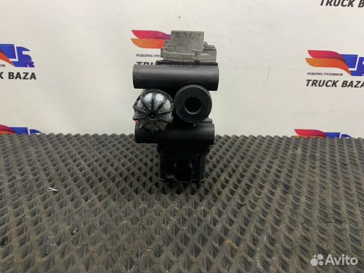 Кран уровня пола главный Daf XF106