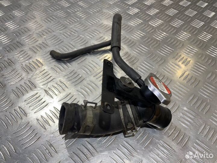 Патрубок радиатора Suzuki Grand Vitara J24B 2.4