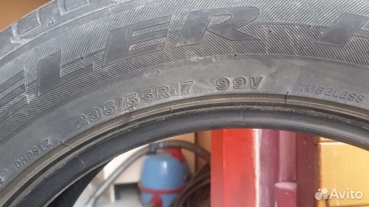 Bridgestone Dueler H/P Sport 235/55 R17 99V