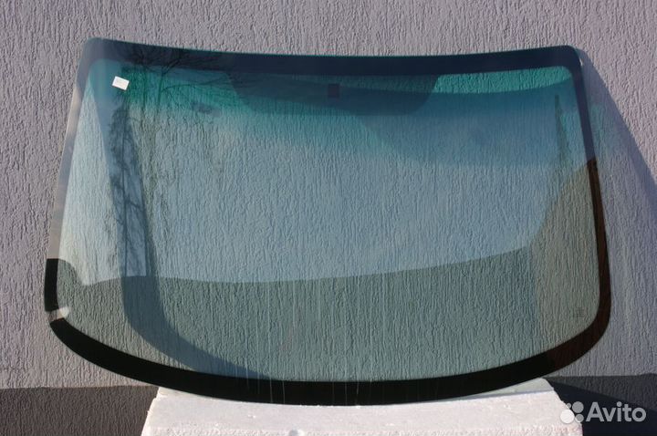 Лобовое стекло Фольксваген Кадди